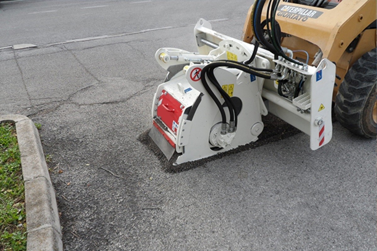 Фрезы на мини погрузчик