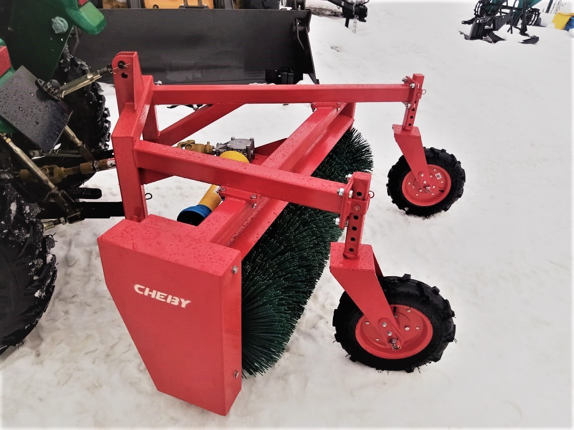 Коммунальная щетка Cheby 1,8 м.